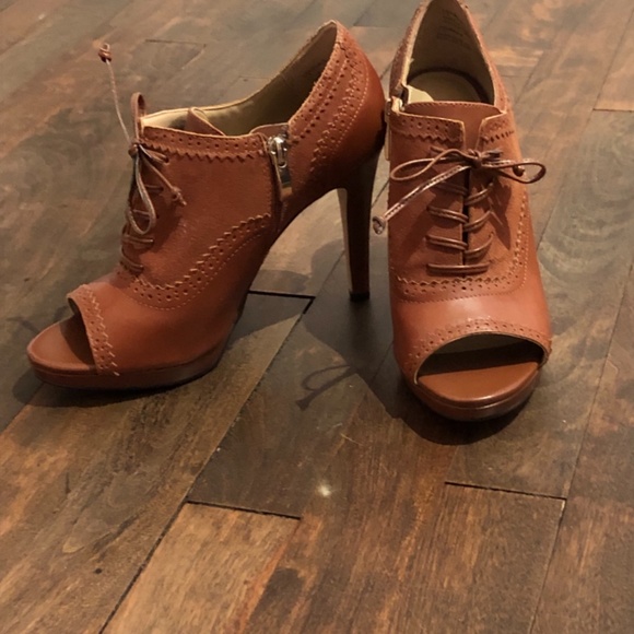 Open toe Oxford high heel shoe - Picture 4 of 9